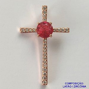 PINGENTE NO BRUTO PRONTO PARA O BANHO (CX37) - PINGENTE CRUCIFIXO CRAVEJADO EM MICROS ZIRCÔNIAS CRISTAIS E ZIRCÔNIA VERMELHA -  COMPOSIÇÃO: LATÃO / ZIRCÔNIA - TAMANHO 23X37MM - PESO TOTAL 2,8GR - BRU13023