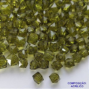 ACESSÓRIO NO BRUTO PRONTO PARA O BANHO(CX65)- CUBINHO EM ACRÍLICO VERDE ESCURO 8MM COM FURO PASSANTE  - PESO 0,4GR - BRU0002406