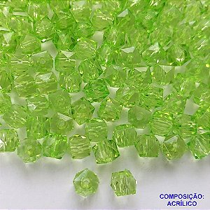 ACESSÓRIO NO BRUTO PRONTO PARA O BANHO(CX67) - CUBINHO EM ACRÍLICO VERDE 8MM COM FURO PASSANTE - PESO 0,4GR - BRU0002408
