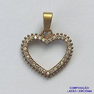 PINGENTE NO BRUTO PRONTO PARA O BANHO (CX41) - PINGENTE CORAÇÃO VAZADO CRAVEJADO EM MICROS ZIRCÔNIAS - COMPOSIÇÃO: LATÃO / ZIRCÔNIA - TAMANHO 12X14MM - PESO TOTAL 0,6GR - BRU13052