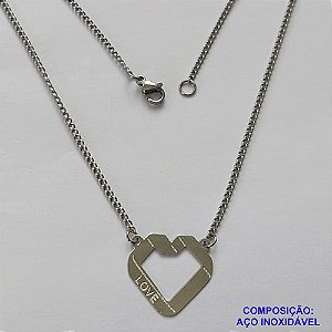 GARGANTILHA EM AÇO INOXIDÁVEL - (AÇO01) GARGANTILHA COM PINGENTE COM CORAÇÃO VAZADO COM PALAVRA LOVE - TAMANHO 50CM - FECHO LAGOSTA - COMPOSIÇÃO: AÇO INOXIDÁVEL - AÇO1134