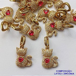 PINGENTE NO BRUTO PRONTO PARA O BANHO - (PX002495 C503) PINGENTE GATINHA CRAVEJADO EM MICROS ZIRCÔNIAS CRISTAIS E ZIRCÔNIA VERMELHA 13X18MM - COMPOSIÇÃO: LATÃO / ZIRCÔNIA - PESO TOTAL 1,8GR - BRU13151