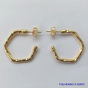 BRINCO FOLHEADO A OURO - BANHADO COM 5 MILÉSIMOS + VERNIZ DIAMOND - (ARD6507) BRINCO DE ARGOLA QUADRADA 19MM - OURO077