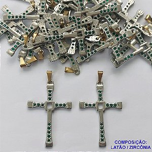 PINGENTE NO BRUTO PRONTO PARA O BANHO(CX44) - PINGENTE CRUCIFIXO CRAVEJADO COM MICROS ZIRCÔNIAS VERDE ESMERALDA - (ALTA FUSÃO) TAMANHO 27X42MM - PESO 2GR (MAD) - BRU13180