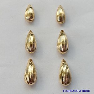 BRINCO FOLHEADO A OURO - BANHADO COM 5 MILÉSIMOS + VERNIZ DIAMOND - (BRT082D) BRINCO DE TRIO FORMATO CONCHA 13/15/18MM - OURO084