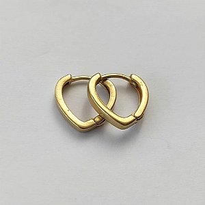 BRINCO NO BRUTO PRONTO PARA O BANHO(CX49) - BRINCO ARGOLA CORAÇÃO 13MM - LARGURA: 2MM - PESO: 1,7GR - COMPOSIÇÃO: 100% LATÃO - BRU13206