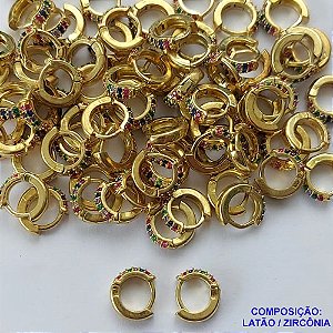 BRINCO NO BRUTO PRONTO PARA O BANHO(CX46) - BRINCO ARGOLA CRAVEJADO COM 2 FILEIRAS EM MICRO ZIRCÔNIAS COLORIDAS - TAMANHO: 9MM - PESO 1,4GR - BRU13215