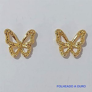 BRINCO FOLHEADO A OURO - BANHADO COM 5 MILÉSIMOS + VERNIZ DIAMOND - BRINCO DE PINO BORBOLETA VAZADA 13MM - OURO113
