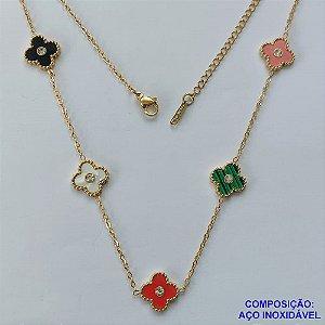 GARGANTILHA EM AÇO INOXIDÁVEL(CX55) - GARGANTILHA EM AÇO INOXIDÁVEL DOURADO COM PINGENTES TIPO VAN CLEEF COLORIDOS COM ZIRCÔNIA 13MM - TAMANHO: 45CM + EXTENSOR - FECHO LAGOSTA - COMPOSIÇÃO: AÇO INOXIDÁVEL - GARANTIA 06 MESES - AÇO1256
