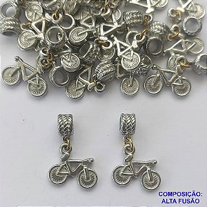 ACESSÓRIO NO BRUTO PRONTO PARA O BANHO(CX67) - (BLQ-363) BICICLETA 14X15MM - BERLOQUE PARA PULSEIRA SIMILAR A PANDORA - COMPOSIÇÃO: ALTA FUSÃO - PESO 2,2GR - BRU0002639
