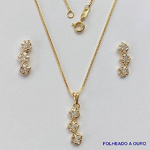 CONJUNTO FOLHEADO A OURO - BANHADO COM 5 MILÉSIMOS + VERNIZ DIAMOND - (CJA757) CONJUNTO COM CORRENTE VENEZIANA 45CM E PINGENTES COM PEDRAS EM ZIRCÔNIAS CRISTAIS 6X20MM - FECHO REDONDO - OURO185