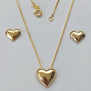 CONJUNTO FOLHEADO A OURO - BANHADO COM 5 MILÉSIMOS + VERNIZ DIAMOND - (CJB670) CONJUNTO COM CORRENTE VENEZIANA 45CM E PINGENTES CORAÇÕES LISOS 15MM - FECHO REDONDO - OURO194