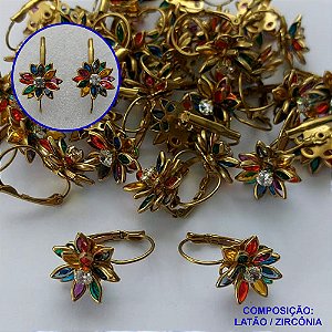 BRINCO NO BRUTO PRONTO PARA O BANHO(CX66) - BRINCO ARGOLINHA DE PRESSÃO (TRANQUETA) FLOR CRAVEJADO EM ZIRCÔNIAS COLORIDAS - TAMANHO 13MM - PESO TOTAL 3,7GR - BRU13438