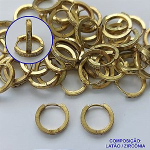BRINCO NO BRUTO PRONTO PARA O BANHO(CX99) - BRINCO ARGOLA CRAVEJADO EM MICROS ZIRCÔNIAS 2X15MM - PESO TOTAL 2,6G - BRU13459