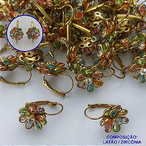 BRINCO NO BRUTO PRONTO PARA O BANHO(CX73) - BRINCO ARGOLINHA DE PRESSÃO (TRANQUETA) FLOR CRAVEJADO EM ZIRCÔNIAS COLORIDAS - TAMANHO 15MM - PESO TOTAL 4,2GR - BRU13463