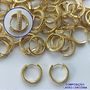 BRINCO NO BRUTO PRONTO PARA O BANHO (CX71)- BRINCO ARGOLA CRAVEJADO EM MICROS ZIRCÔNIAS 3X15MM - PESO TOTAL 3,6GR - BRU13475