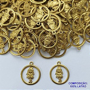 ACESSÓRIO NO BRUTO PRONTO PARA O BANHO(CX74) - (3.3298A1) PINGENTE REDONDO VAZADO MENINA 14MM - COMPOSIÇÃO: 100% LATÃO - PESO TOTAL 0,5GR - BRU0002750
