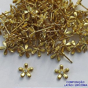 BRINCO NO BRUTO PRONTO PARA BANHO(CX77) -  BRINCO DE PINO FLOR COM PEDRA EM ZIRCÔNIA 8MM - PESO: 0,7GR - COMPOSIÇÃO: LATÃO / ZIRCÔNIA - BRU13508