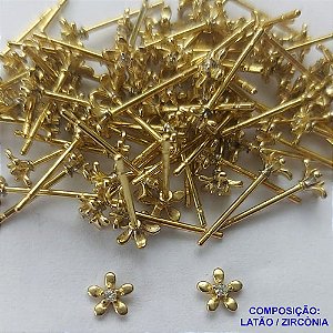 BRINCO BRUTO PRONTO PARA O BANHO (CX80)- BRINCO FLOR COM PEDRA EM ZIRCÔNIAS 5MM - PESO 0,4GR BRU13521
