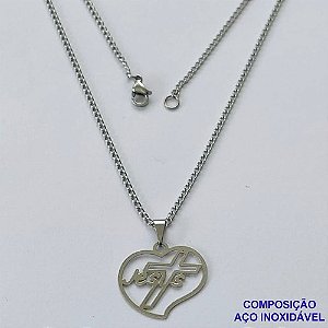 GARGANTILHA EM AÇO INOXIDÁVEL(CX83) - GARGANTILHA COM PINGENTE CORAÇÃO VAZADO ESCRITO JESUS E UM CRUCIFIXO 4MM - TAMANHO: 45CM - COMPOSIÇÃO: AÇO INOXIDÁVEL - AÇO1380