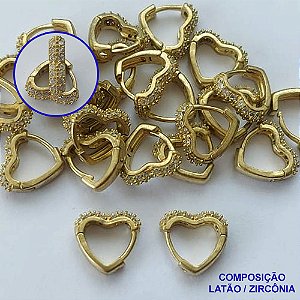 BRINCO NO BRUTO PRONTO PARA O BANHO(CX92) - BRINCO ARGOLA CORAÇÃO CRAVEJADO EM MICROS ZIRCÔNIAS 3X11MM - PESO TOTAL 1,7GR - BRU13540