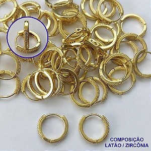 BRINCO NO BRUTO PRONTO PARA O BANHO(CX92) - BRINCO ARGOLA CRAVEJADO EM MICROS ZIRCÔNIAS 2X15MM - PESO TOTAL 1,8GR - BRU13542