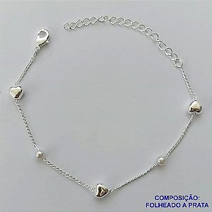 PULSEIRA FOLHEADA A PRATA COM 50 MILÉSIMOS + VERNIZ DIAMOND - PULSEIRA COM CORAÇÕES E PÉROLAS - TAMANHO: 15CM + EXTENSOR E  FECHO LAGOSTA PRA072