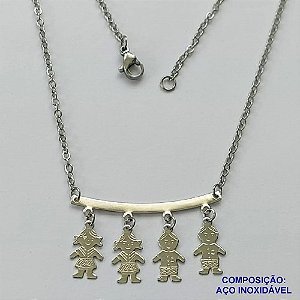 GARGANTILHA EM AÇO INOXIDÁVEL - (ACO03C) - GARGANTILHA PINGENTE CANGA 2 MENINAS E 2 MENINOS - TAMANHO 45CM - FECHO LAGOSTA - COMPOSIÇÃO: AÇO INOXIDÁVEL - AÇO1494