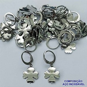 BRINCO EM AÇO INOXIDÁVEL (CX89) BRINCO ARGOLA DE PRESSÃO PINGENTE TREVO 12MM - COMPOSIÇÃO: AÇO INOXIDÁVEL - AÇO1510