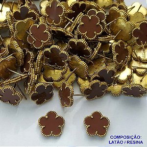 BRINCO NO BRUTO PRONTO PARA O BANHO(CX101) -  BRINCO DE PINO TIPO VAN CLEEF MARROM 14X14MM - PESO: 2,6GR - COMPOSIÇÃO LATÃO E RESINA - BRU13621