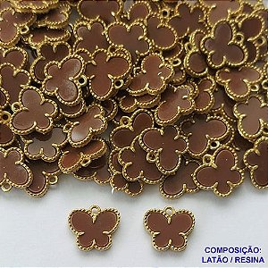 ACESSÓRIO NO BRUTO PRONTO PARA O BANHO(CX99) - PINGENTE TIPO VAN CLEEF BORBOLETA MARROM COM UMA ARGOLINHA- COMPOSIÇÃO: LATÃO / VIDRO - TAMANHO 10MM -  (VENDIDO POR UNIDADE) PESO TOTAL 0,8GR - BRU0002899