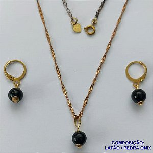 CONJUNTO NO BRUTO PRONTO PARA O BANHO(CX99) - CORRENTE SINGAPURA 45CM + EXTENSOR - PINGENTE PEDRA NATURAL ONIX 8MM - COM BRINCO ARGOLINHA DE PRESSÃO (TRANQUETA) - PESO TOTAL 5.6GR - BRU13808
