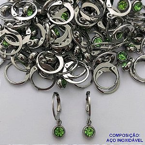 BRINCO EM AÇO INOXIDÁVEL(CX100) - BRINCO ARGOLA DE PRESSÃO COM PINGENTE SOLITÁRIO EM ZIRCÔNIA VERDE 6MM - COMPOSIÇÃO: AÇO INOXIDÁVEL - AÇO1595