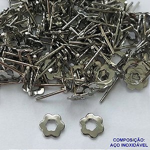 BRINCO EM AÇO INOXIDÁVEL(CX99) - BRINCO DE PINO FLOR 6MM - COMPOSIÇÃO: AÇO INOXIDÁVEL - AÇO1625