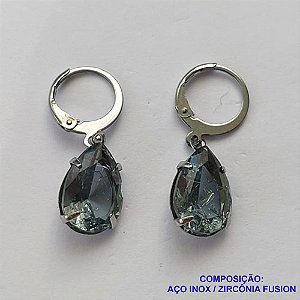 BRINCO EM AÇO INOXIDÁVEL - BRINCOS ARGOLAS DE PRESSÃO COM PINGENTES EM ZIRCÔNIAS FUSION CINZAS 10X14MM - COMPOSIÇÃO: AÇO INOXIDÁVEL - AÇO1691