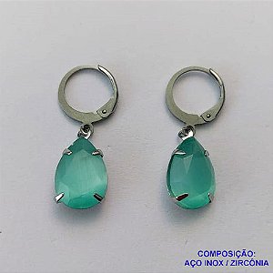 BRINCO EM AÇO INOXIDÁVEL - BRINCOS ARGOLAS DE PRESSÃO COM PINGENTES EM ZIRCÔNIAS VERDES 10X14MM - COMPOSIÇÃO: AÇO INOXIDÁVEL - AÇO1708