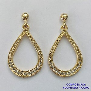 BRINCO FOLHEADO A OURO - BANHADO COM 5 MILÉSIMOS + VERNIZ DIAMOND -  BRINCO DE PINO FORMATO GOTA COM MICRO ZIRCÔNIAS 17MM - OURO264