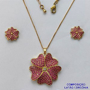 CONJUNTO NO BRUTO PRONTO PARA O BANHO - (CX.46)  CONJUNTO COM CORRENTE VENEZIANA 45CM + EXTENSOR - BRINCOS DE PINOS FLOR 12MM E PINGENTE FLOR 28MM CRAVEJADOS EM MICROS ZIRCÔNIAS ROSAS - PESO 10,7GR - COMPOSIÇÃO: LATÃO / ZIRCÔNIA - BRU14184