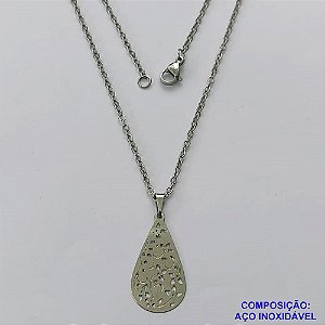 GARGANTILHA EM AÇO INOXIDÁVEL(CX107) - (AÇO03) GARGANTILHA COM CORRENTE 50CM E PINGENTE GOTA COM DETALHES VAZADOS 15X28MM - COMPOSIÇÃO: AÇO INOXIDÁVEL - AÇO1795
