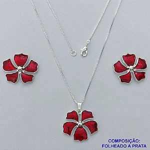 CONJUNTO FOLHEADO A PRATA COM 50 MILÉSIMOS + VERNIZ DIAMOND - CONJUNTO COM CORRENTE VENEZIANA 45CM - BRINCOS DE PINO E PINGENTES EM FLORES ESMALTADAS VERMELHAS 25X23MM - PRA158