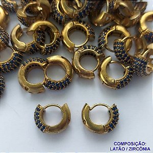 BRINCO NO BRUTO PRONTO PARA O BANHO(CX108) - BRINCO ARGOLA CRAVEJADO EM MICROS ZIRCÔNIAS AZUL MARINHO 14MM - PESO TOTAL 4,3GR - BRU14203