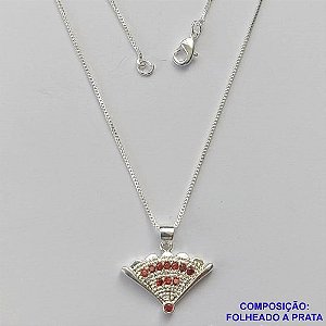 GARGANTILHA FOLHEADA A PRATA COM 50 MILÉSIMOS + VERNIZ DIAMOND- GARGANTILHA CORRENTE VENEZIANA 45CM PINGENTE LEQUE COM MICRO ZIRCÔNIAS LARANJA 17X12MM - FECHO LAGOSTA PRA181
