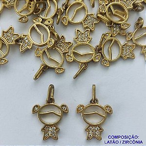 PINGENTE NO BRUTO PRONTO PARA O BANHO(CX109)(PX000002WG) - PINGENTE MENINA  CRAVEJADO EM MICROS ZIRCÔNIAS CRISTAIS - COMPOSIÇÃO: LATÃO / ZIRCÔNIA  - TAMANHO 11X13MM - PESO TOTAL 0,8GR - BRU14245