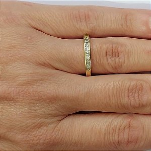 ANEL NO BRUTO PRONTO PARA O BANHO(CX111) - ANEL COM  PEDRA DE MICRO ZIRCÔNIAS  - PESO MEDIO 1,4GR - COMPOSIÇÃO: LATÃO / ZIRCÔNIA - ANEL000425