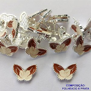 BRINCO FOLHEADO A PRATA COM 50 MILÉSIMOS + VERNIZ DIAMOND - BRINCO DE PINO BORBOLETA MARROM COM BRANCA 8MM PRA211