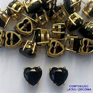 BRINCO NO BRUTO PRONTO PARA O BANHO - BRINCOS DE PINO COM BASE EM ALTA FUSÃO E PEDRA EM ZIRCÔNIA CORAÇÃO PRETO 10X10MM - PESO TOTAL 2,7GR - BRU14420