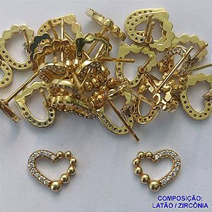 BRINCO NO BRUTO PRONTO PARA O BANHO (BX000522W) - (CX.113)  BRINCO DE PINO CORAÇÃO COM MICROS ZIRCÔNIAS - TAMANHO 7MM - PESO TOTAL DO PAR 1,1GR - BRU14443