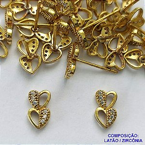 BRINCO NO BRUTO PRONTO PARA O BANHO(CX113) (BX001287W) - BRINCO DE PINO CORAÇÕES COM MICROS ZIRCÔNIAS - TAMANHO 8MM - PESO TOTAL DO PAR 0,5GR - BRU14455