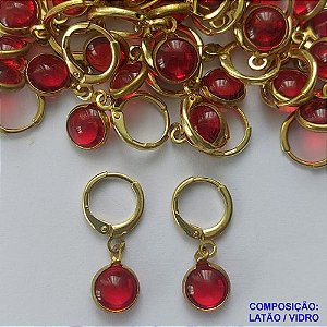 BRINCO NO BRUTO PRONTO BANHO - BRINCO ARGOLINHA DE PRESSÃO (TRANQUETA) COM PINGENTE REDONDO EM VIDRO VERMELHO 8MM - PESO TOTAL 1,6GR - BRU14479
