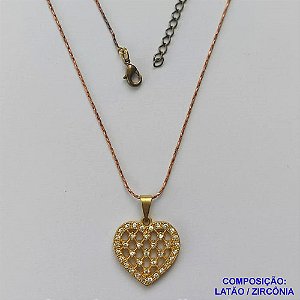 GARGANTILHA NO BRUTO PRONTA PARA BANHO - (cx.47)  CORRENTE L11 45CM E PINGENTE CORAÇÃO CRAVEJADO EM MICROS ZIRCÔNIAS 18MM - PESO 3,4GR - COMPOSIÇÃO: LATÃO / ZIRCÔNIA - BRU14616